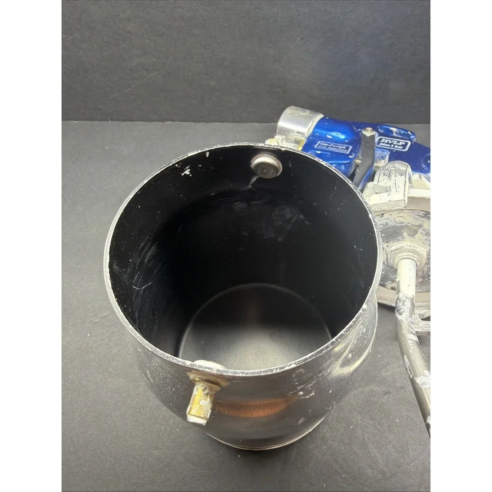 Versatile HV5500 Spray Gun Assembly - 1 qt. Capacity (PRE OWNED)